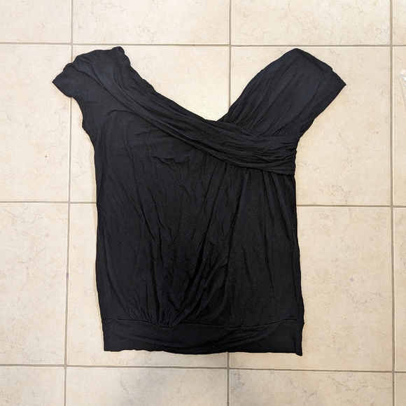 Cute black T-shirt - Picture 1 of 2